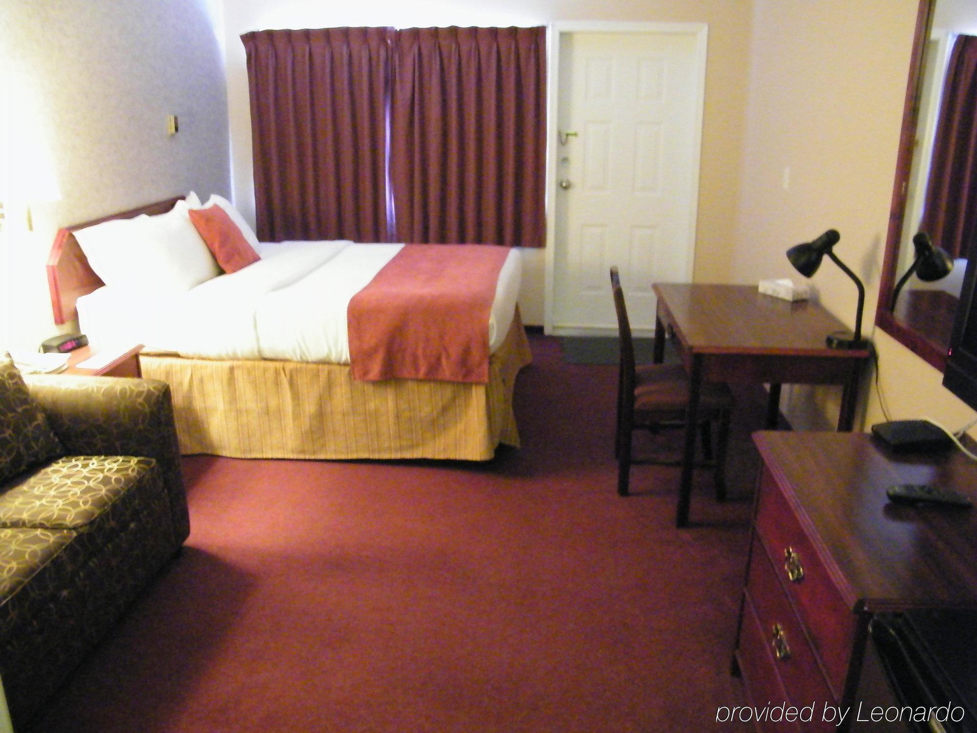 Hotel Ramada Limited 100 Mile House Exterior foto